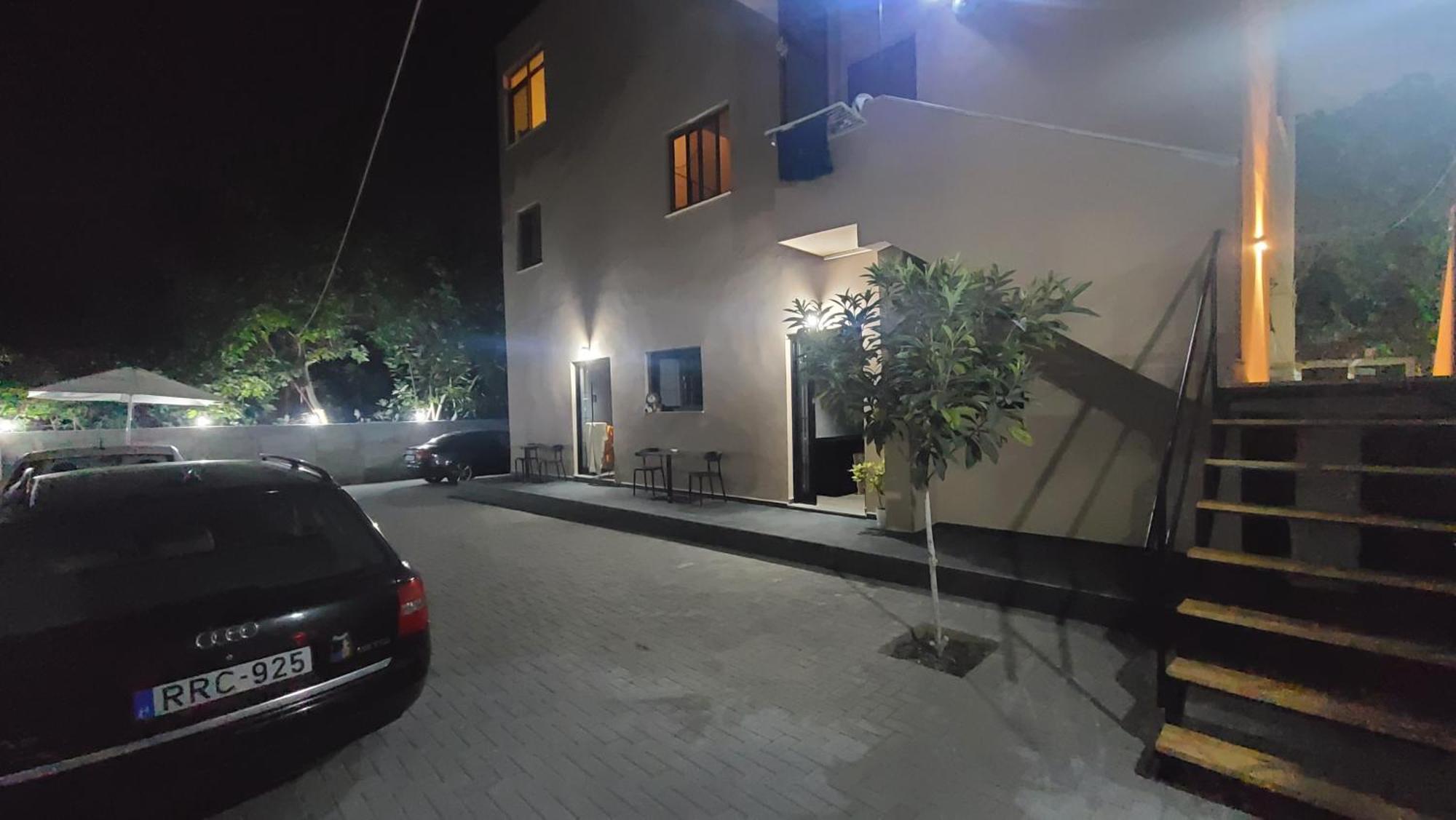 Guest House Tian & Hojz Durres Ngoại thất bức ảnh